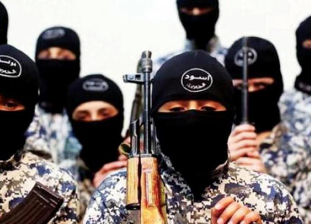 عائلات نساء وأطفال فرنسيين محتجزين في سوريا تقدم شكاوى ضد وزير الخارجية