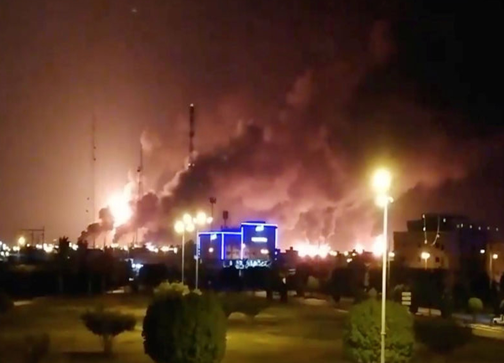 بريطانيا: الهجوم على منشآت النفط السعودية شائن