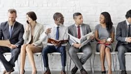 معدل البطالة في فرنسا ينخفض بعد فرض إجراءات الإغلاق