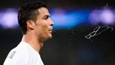 إنجلترا.. السعال المتعمد بوجه الخصوم والحكام قد يتسبب بطرد اللاعبين