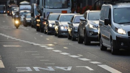 بريطانيا.. مبيعات السيارات في أدنى مستوى منذ 21 عاما