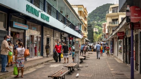 جزر سيشل تبلغ عن ارتفاع حالات كوفيد-19 على الرغم من تطعيم 85% من السكان