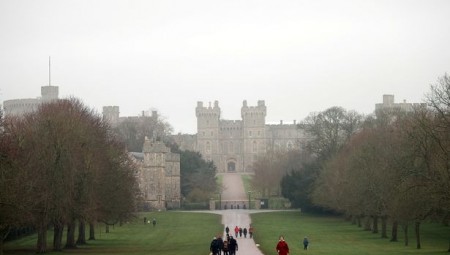 ميرور : المتسلل إلى قلعة ويندسور كان يحمل قوسا ونشابا