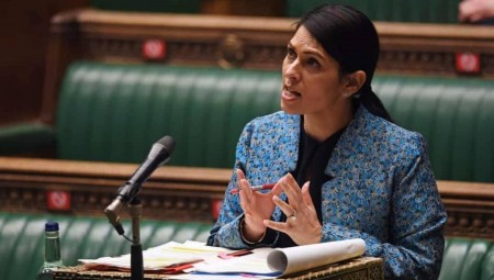 السلطة الفلسطينية : تصنيف حماس إرهابية اعتداء على الشعب الفلسطيني