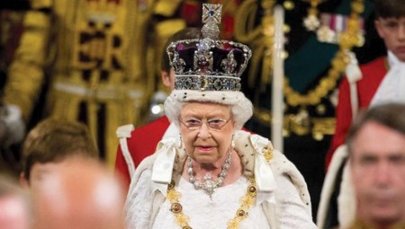 جمهورية جديدة تخرج من التاج البريطاني