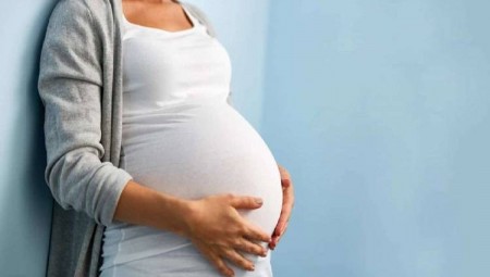 الصحة العالمية تدعو النساء الحوامل  والمرضعات لتلقي اللقاح المضاد لكورونا