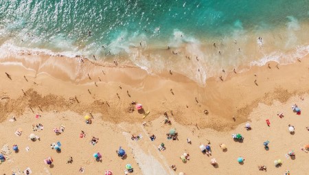 ستة ملايين بريطاني ستفشل خططهم الصيفية إذا نُقلت إسبانيا واليونان إلى القائمة الصفراء-بلس