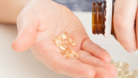نقص فيتامين D يسبب السمنة.. تعرف على أعراض ومخاطر نقصانه