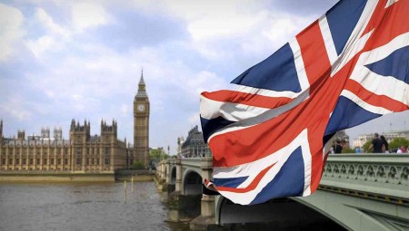 3.5 مليون طفل بريطاني معرضون للخطر بعد إلغاء الحكومة مدفوعات التأمين خلال فترة كورونا