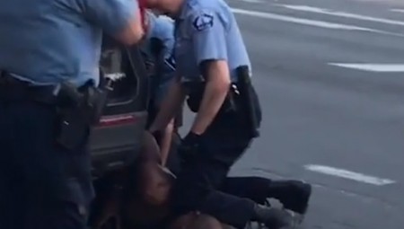 جائزة بوليتزر خاصة إلى شابة صورت مقتل جورج فلويد