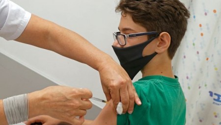 الحكومة تمنح مدراء الصحة المحليين المزيد من الصلاحيات للتصدي لكوفيد-19
