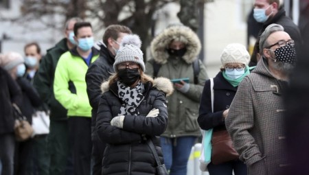 وفيات كورونا في بريطانيا تسجل أعلى مستوى لها منذ مارس