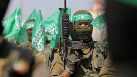 صحيفة إسرائيلية: بريطانيا تترجم إعلان حظر حماس لأفعال وتدرس شن حملة اعتقالات