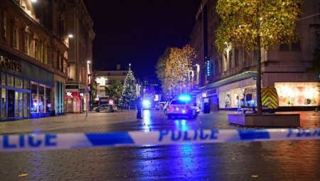 فتاة تتعرض للطعن في ليفربول بعد جدال لفظي مع صبية في الشارع