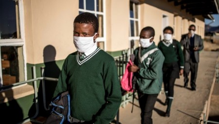 كوفيد يعيد مدارس جنوب إفريقيا عشرين عاما إلى الوراء