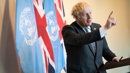 جونسون : اتفاق قمة كوب-26 للمناخ خطوة كبيرة إلى الأمام