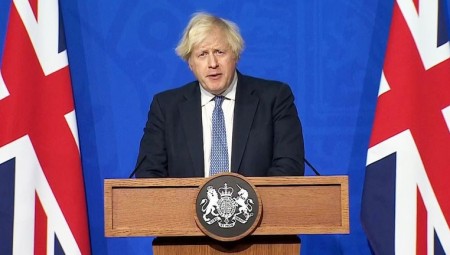 فيديو.. جونسون يعلن بدء تطبيق قيود الخطة B لمجابهة أوميكرون.. إليك كل ما تود معرفته