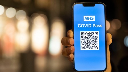 جواز سفر اللقاح قد يصبح مطلبا لدخول جميع الأماكن العامة