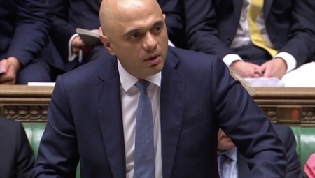 وزير الصحة يعلن عن قواعد جديدة تتعلق بدور الرعاية بسبب متغير أوميكرون