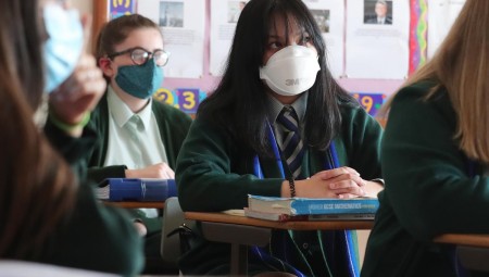 الحكومة تؤكد بأن المدارس ستكون آخر ما يتم إغلاقه في البلاد