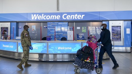 الولايات المتحدة تعيد فتح حدودها بعد 20 شهرا من الإغلاق