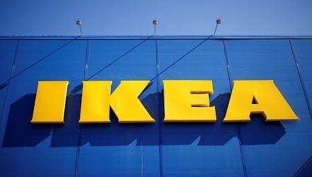 Ikea تخفض أجور الموظفين غير الملقحين عند تغيبهم بسبب الحجر الصحي