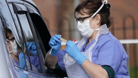 عاجل/ بريطانيا تقلص فترة الحجر الصحي للأشخاص المصابين بكورونا لـ 5 أيام