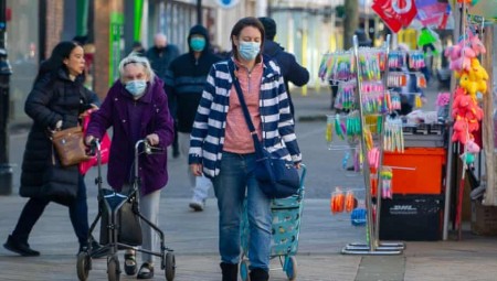 توقعات بتخفيف الحكومة قواعد الخطة ب في إنجلترا اليوم