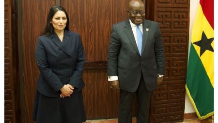 غانا تنفي وجود مباحثات مع الداخلية البريطانية لترحيل طالبي اللجوء إليها