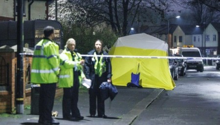 مقتل مراهق يبلغ 16 عاما طعنا في مانشتر الكبرى