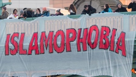 تقرير: المجتمعات المسلمة من بين أكثر المجتمعات تعرضاً للتمييز في بريطانيا