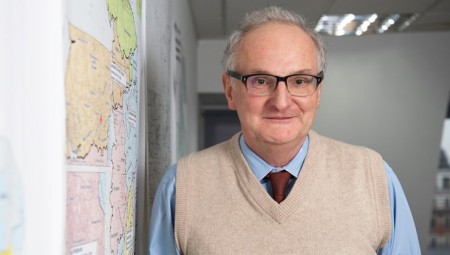 وزير مكافحة الاحتيال يستقيل على خلفية فضيحة سرقة أموال برنامج قروض كوفيد-19