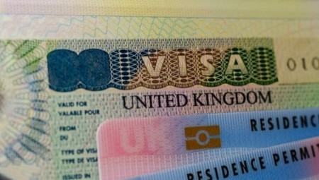 بريطانيا: تأشيرات إلكترونية للسائحين من الإمارات والكويت وقطر وعُمان