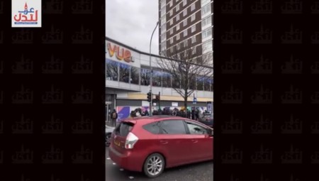 فيديو: في وضح النهار سرقة فرع متجر JD للملابس الرياضية في شبردزبوش غربي لندن