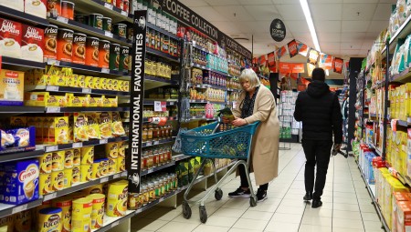 مستويات المعيشة في بريطانيا تتراجع مقارنة بالدول الأوروبية المجاورة ولا مؤشرات للانفراج