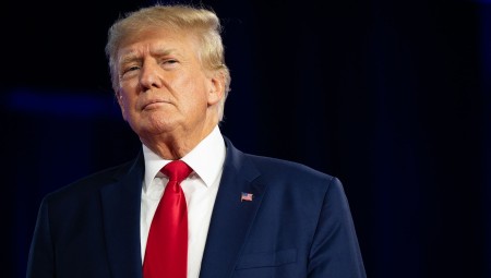 عاجل .. هيئة محلفين في نيويورك تصوت على توجيه الاتهام لترامب