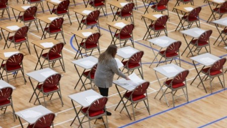 اتهام المدارس البريطانية الخاصة بالتلاعب في علامات تلاميذها خلال أزمة كورونا