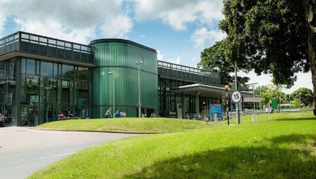 وفاة مريض والقبض على آخر في مستشفى بريطاني بعد شجار بين مريضين