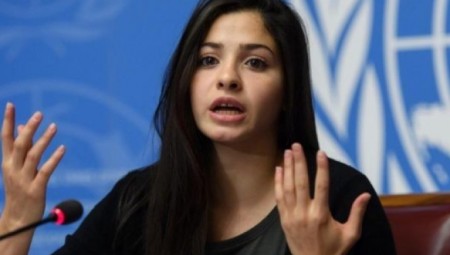 بعد إنقاذها 20 لاجئا من الغرق.. محاكمة السورية سارة مارديني تبدأ في اليونان