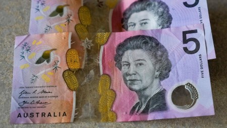 أستراليا تزيل صور ملوك بريطانيا عن عملاتها النقدية