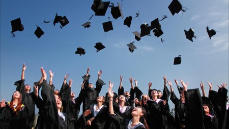 مؤسسة عزيز تعقد شراكة مع جامعة نورثمبريا لتقديم منح دراسية كاملة للجالية المسلمة
