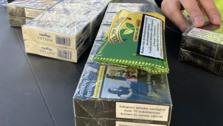 دراسة: ثلث الأطفال المدخنين في بريطانيا عرض عليهم الدخان من أصدقائهم وعائلاتهم وفي المدارس