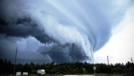 بريطانيا .. حالة تأهب قصوى بسبب العاصفة يونيس