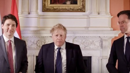 فيديو: بيان مشترك لرؤساء وزراء بريطانيا وهولندا وكندا يتوعدون خلاله بوتين