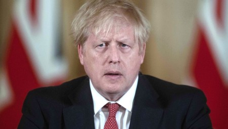 بوريس جونسون يرفض إلغاء متطلبات التأشيرة للأوكرانيين الفارين من الحرب