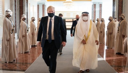 بوريس جونسون يتعهد بذكر ملف حقوق الإنسان خلال زيارته للخليج للبحث في إمدادات الطاقة