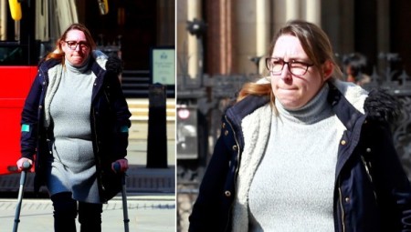 تعويض  بـ 140 ألف إسترليني لمعلمة بريطانية بعد أن ضربها تلميذ عمره 5 سنوات