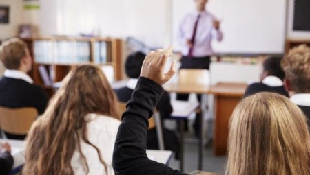 وزيرة التعليم الأيرلندية ترفض خطة كنيسة إنجيلية لفتح مدرسة نحوية