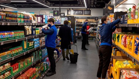 تضخم أسعار البقالة في بريطانيا يبلغ مستوى قياسيا جديدا