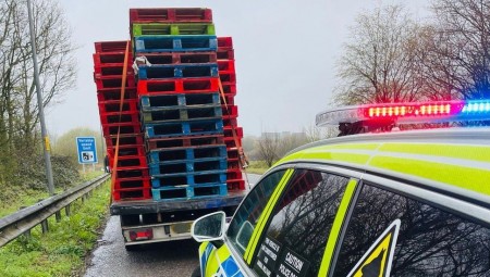 بريطانيا.. سائق شاحنة سبعيني يعترف بالقيادة دون رخصة منذ 50 عاما